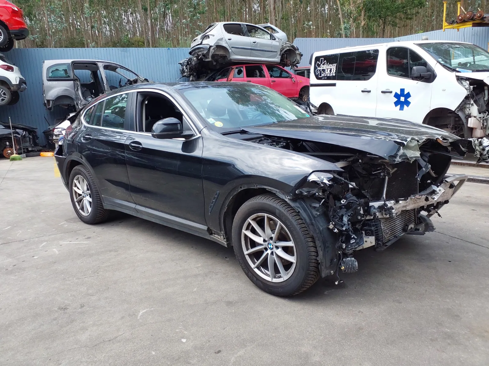 X4  BMW X4 (G02, F98)